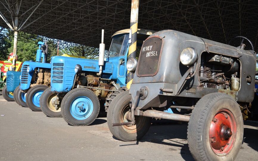 PRADĚDEČKŮV TRAKTOR: 20. ročník oblíbené přehlídky. PRADĚDEČKŮV TRAKTOR: 20. ročník oblíbené přehlídky.