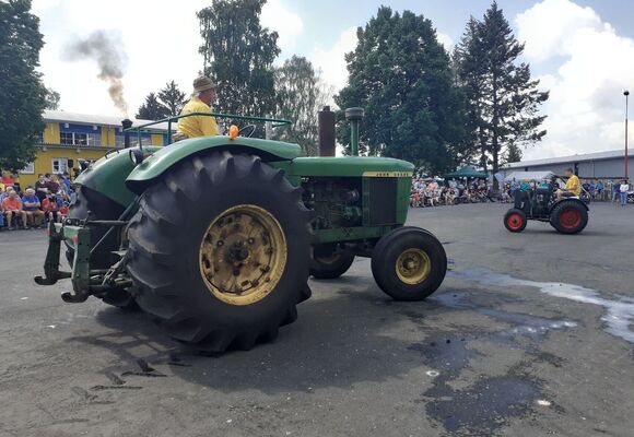 Tractors and technology in Čáslav